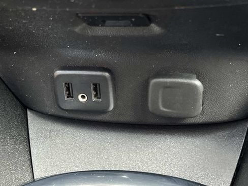 Used 2018 Chevrolet Malibu Premier w/ Premier Sun and Wheel Package FWD image 30