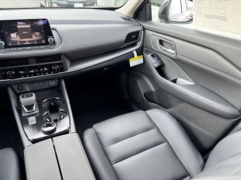New 2026 Nissan Rogue SV AWD/4WD image 23
