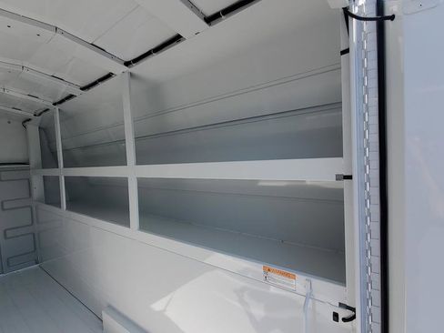 New 2026 Ford E-450 and Econoline 450 Super Duty w/ Power Equipment Group image 39