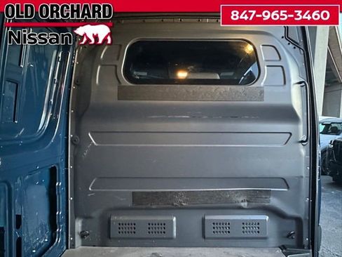 Used 2024 Mercedes-Benz Sprinter 2500 image 14