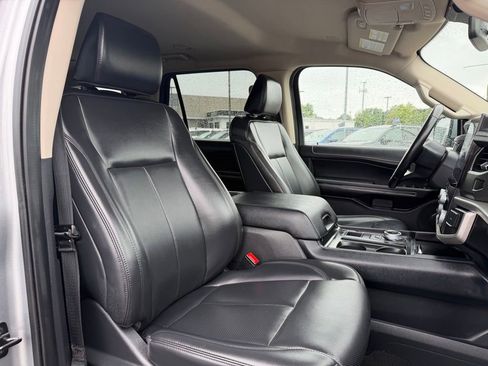 Used 2024 Ford Expedition XLT RWD image 31