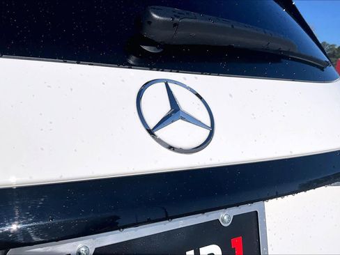 Certified 2025 Mercedes-Benz GLC 300 GLC 300 image 33
