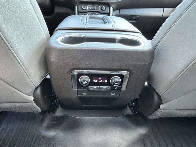 Used 2022 Chevrolet Suburban Z71 w/ Off-Road Capability Package AWD/4WD image 15