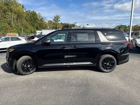 New 2026 Kia Carnival SX w/ SX Dark Edition Package image 3