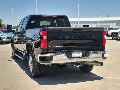 Used 2025 Chevrolet Silverado 2500 LT w/ Convenience Package AWD/4WD image 8