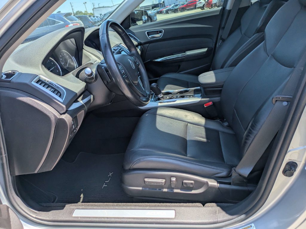 Used 2020 Acura TLX w/ Technology Package FWD image 12