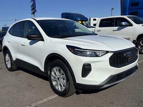 New 2026 Ford Escape Active w/ Tech Pack #1 AWD/4WD image 2