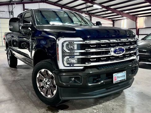 Used 2025 Ford F250 King Ranch w/ FX4 Off-Road Package image 1