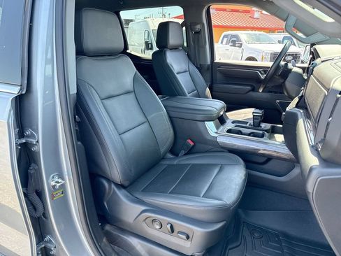 Used 2023 Chevrolet Silverado 1500 LTZ w/ LTZ Convenience Package II AWD/4WD image 25