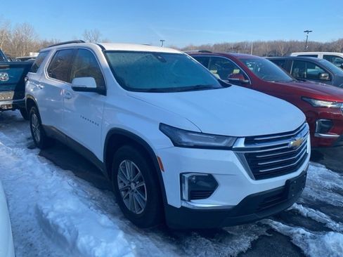Used 2023 Chevrolet Traverse LT image 5