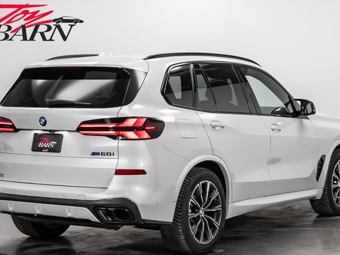 Used 2024 BMW X5 M60i image 5