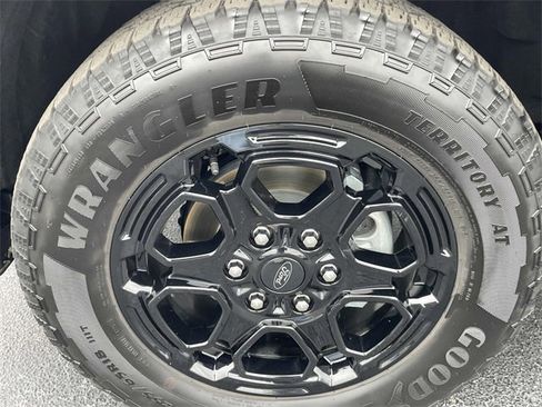 Used 2025 Ford Ranger XLT w/ Equipment Group 301A High image 8