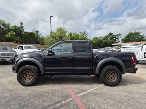 Used 2018 Ford F150 Raptor w/ Equipment Group 802A Luxury AWD/4WD image 8