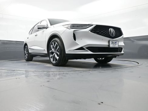 Certified 2024 Acura MDX SH-AWD w/ Technology Package image 30