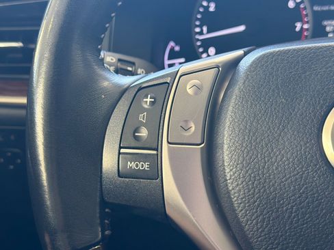 Used 2013 Lexus ES 350 w/ Premium Pkg FWD image 29