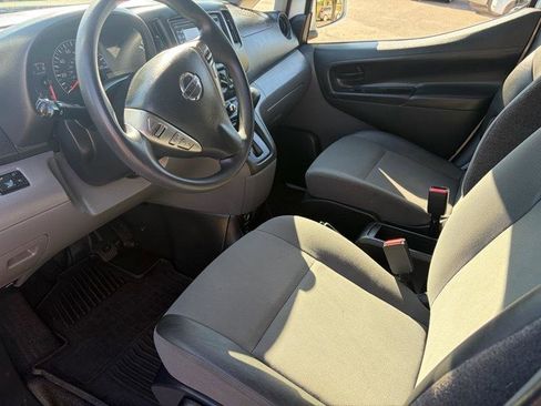 Used 2018 Nissan NV200 SV w/ Navigation Package image 6
