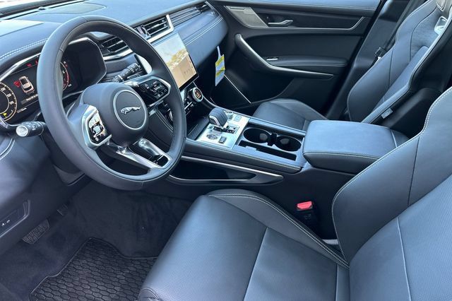 New 2026 Jaguar F-PACE R-Dynamic S AWD/4WD image 9