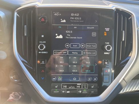 Used 2023 Subaru Ascent Premium w/ Convenience Package image 17