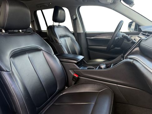 Certified 2024 Jeep Grand Cherokee Limited image 15