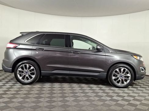 Used 2017 Ford Edge Titanium w/ Technology Package AWD/4WD image 10
