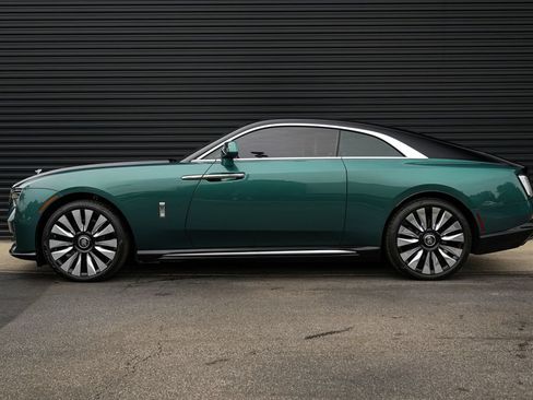Used 2024 Rolls-Royce Spectre w/ Spectre Launch Package AWD/4WD image 2