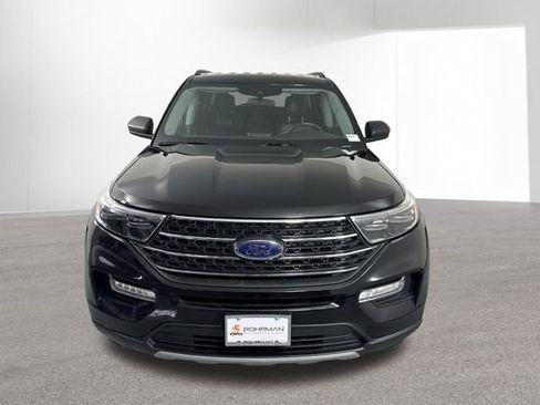 Used 2023 Ford Explorer XLT w/ Equipment Group 202A AWD/4WD image 24