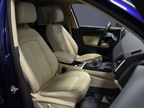 Used 2018 Audi Q5 Prestige w/ Prestige Package image 14
