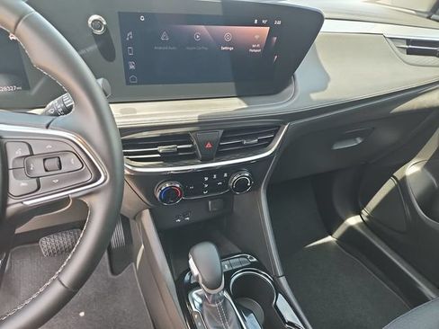Used 2025 Buick Encore GX Preferred FWD image 11