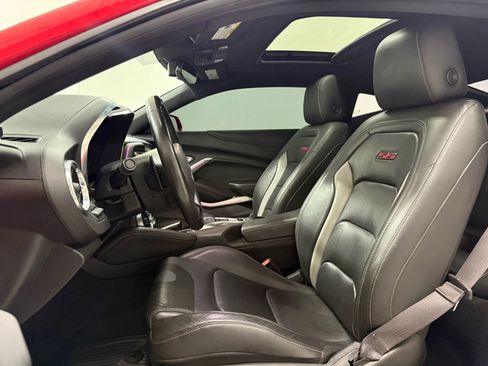 Used 2017 Chevrolet Camaro SS image 16
