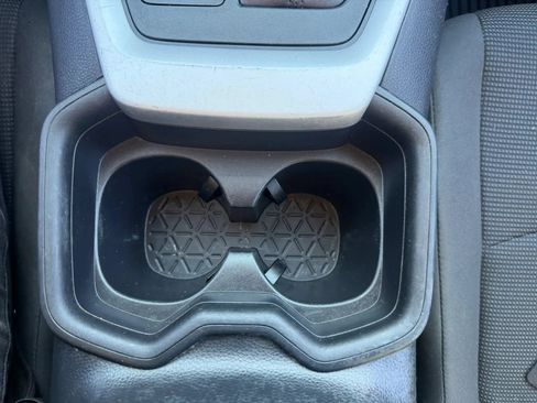 Used 2020 Toyota RAV4 LE w/ All Weather Liner Package AWD/4WD image 23