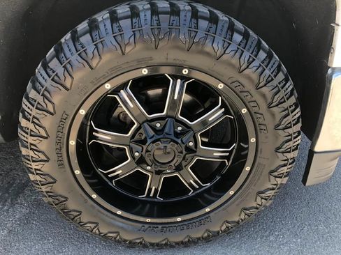Used 2015 Chevrolet Silverado 1500 LT w/ Rally 2 Edition AWD/4WD image 8
