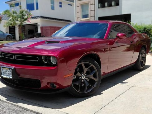 Used 2018 Dodge Challenger SXT Plus RWD image 1