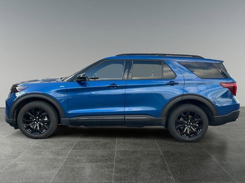 Used 2023 Ford Explorer ST-Line AWD/4WD image 5