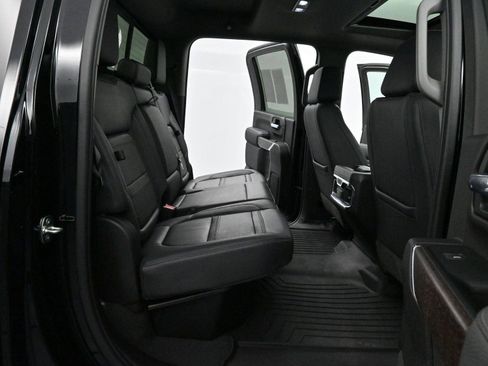 Used 2023 GMC Sierra 3500 Denali w/ Denali Ultimate Package image 34