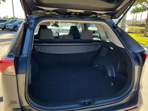 Used 2024 Toyota RAV4 XLE image 16