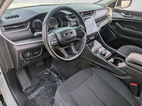 Used 2021 Jeep Grand Cherokee L Laredo w/ Luxury Tech Group I image 9