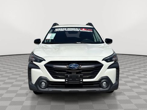 Used 2023 Subaru Outback Premium w/ Popular Package #1 AWD/4WD image 3