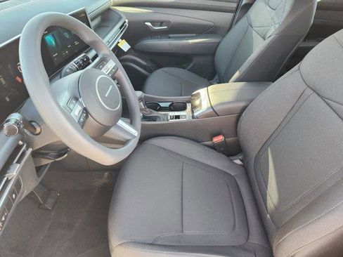 New 2026 Hyundai Tucson SE image 10