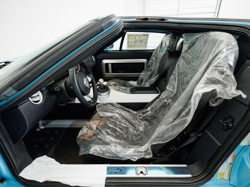 Used 2006 Ford GT image 56