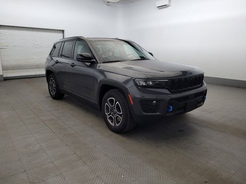 Used 2022 Jeep Grand Cherokee Trailhawk AWD/4WD image 13