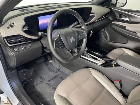 Certified 2024 Buick Envista Preferred FWD image 3