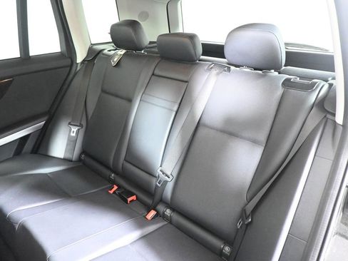 Used 2015 Mercedes-Benz GLK 350 4MATIC image 4