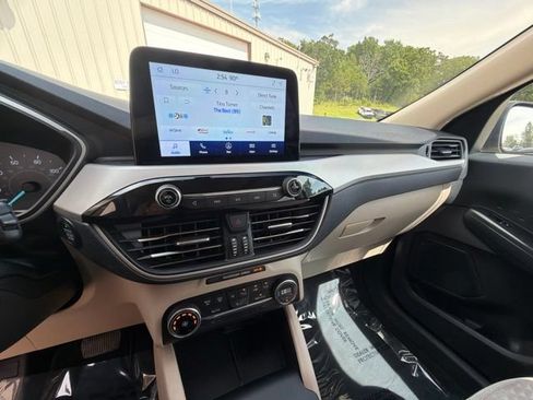 Used 2020 Ford Escape SE AWD/4WD image 20