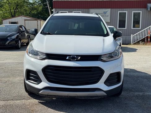 Used 2019 Chevrolet Trax LT w/ Redline Edition FWD image 8