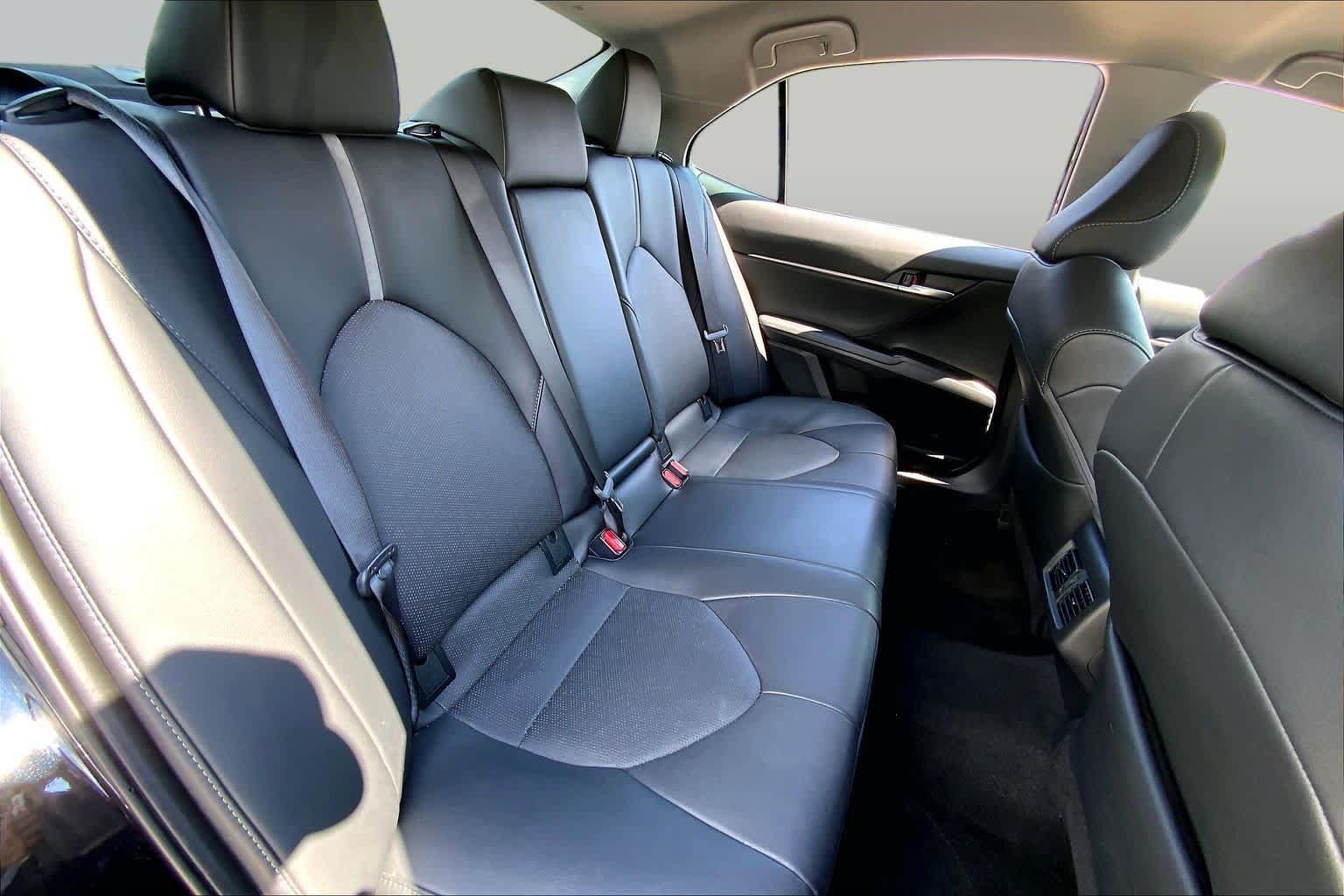 Used 2024 Toyota Camry XSE FWD image 19