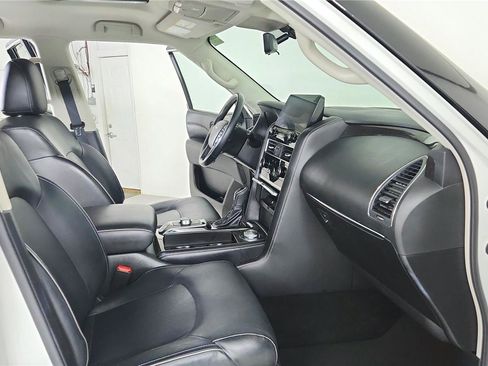 Used 2024 INFINITI QX80 Luxe image 22