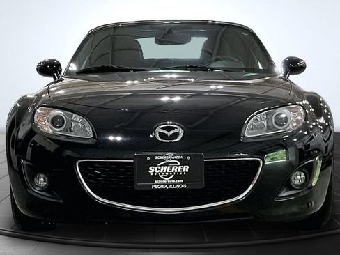 Used 2012 MAZDA MX-5 Miata Grand Touring w/ Premium Pkg RWD image 3