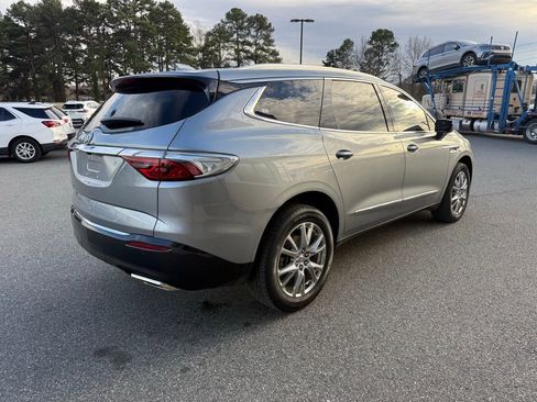 Used 2023 Buick Enclave Essence w/ Experience Buick Package image 8