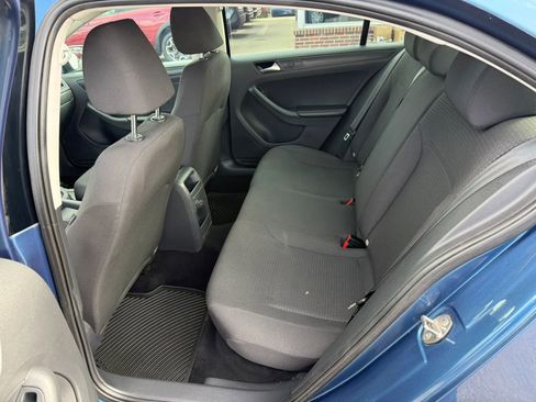 Used 2016 Volkswagen Jetta S image 12