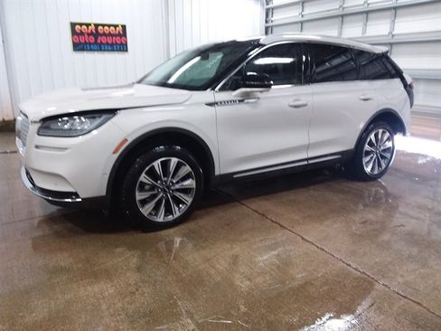 Used 2022 Lincoln Corsair Reserve w/ Equipment Group 201A image 5